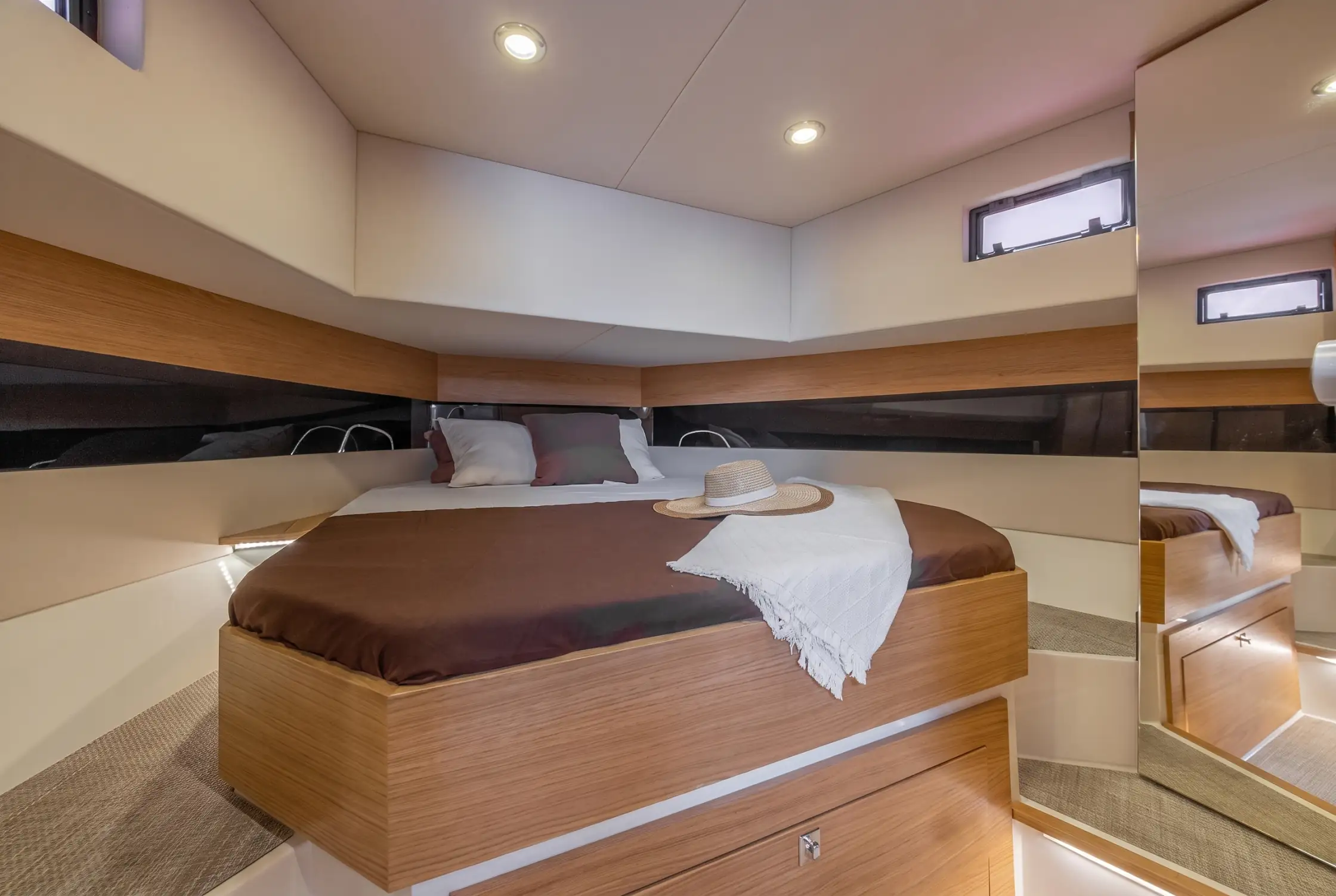De Antonio 42 Playyacht III — Interiores 2