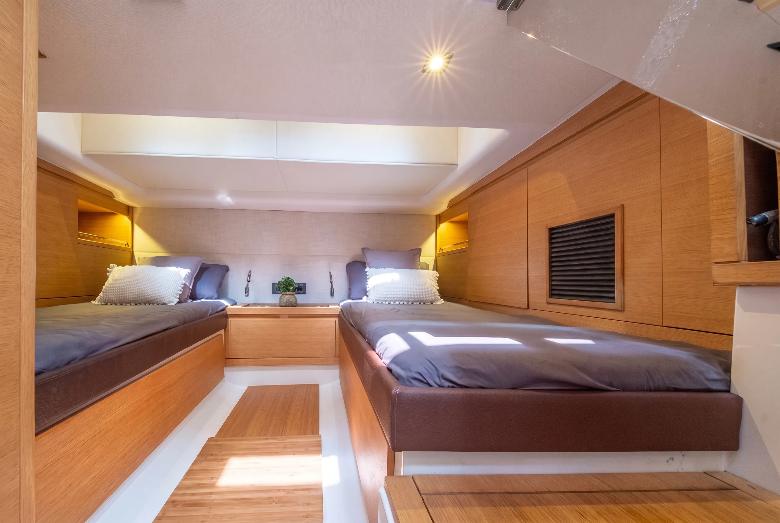 Pardo 43 Playyacht II — Interni 2