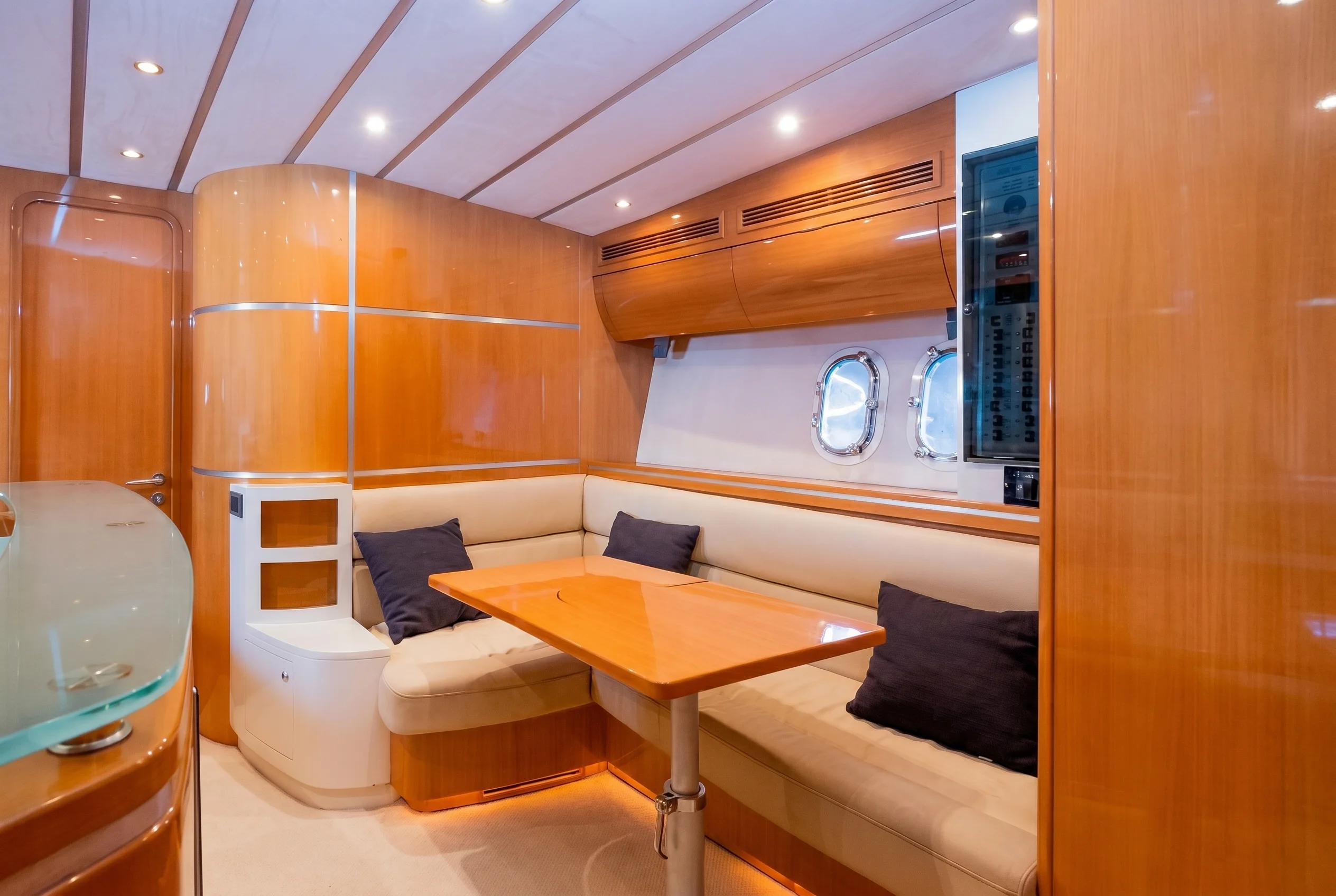 Numarine 55 — Interiores 2