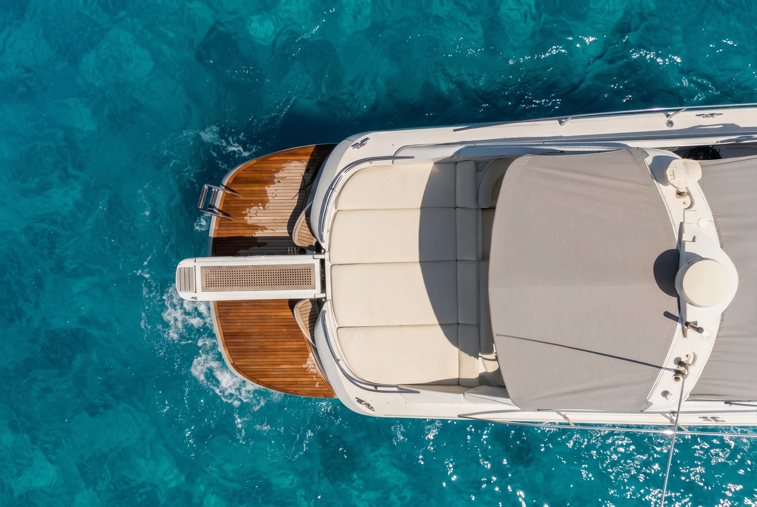 Pershing 45 — Exteriores 2