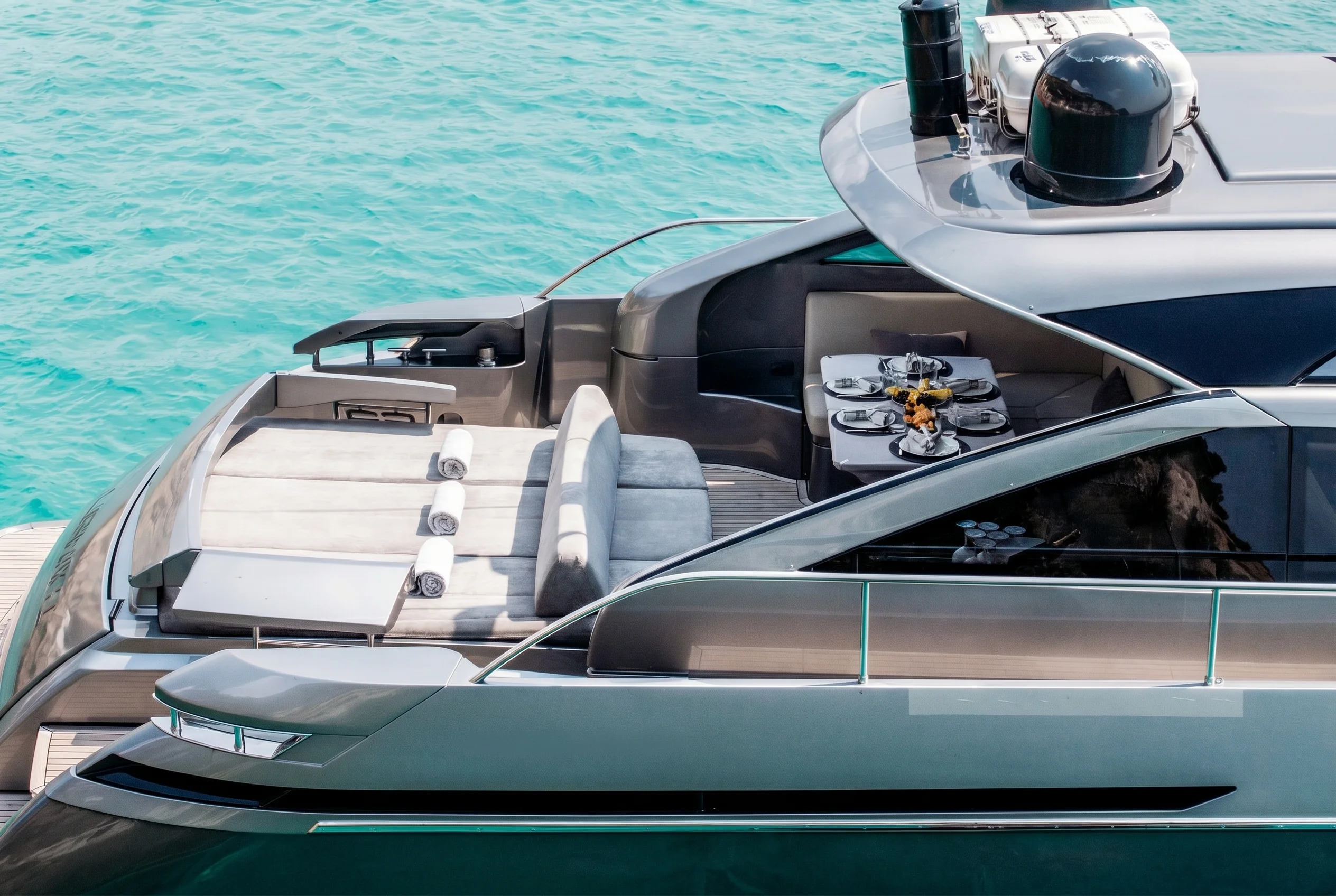 Pershing 62 — Exteriores 4