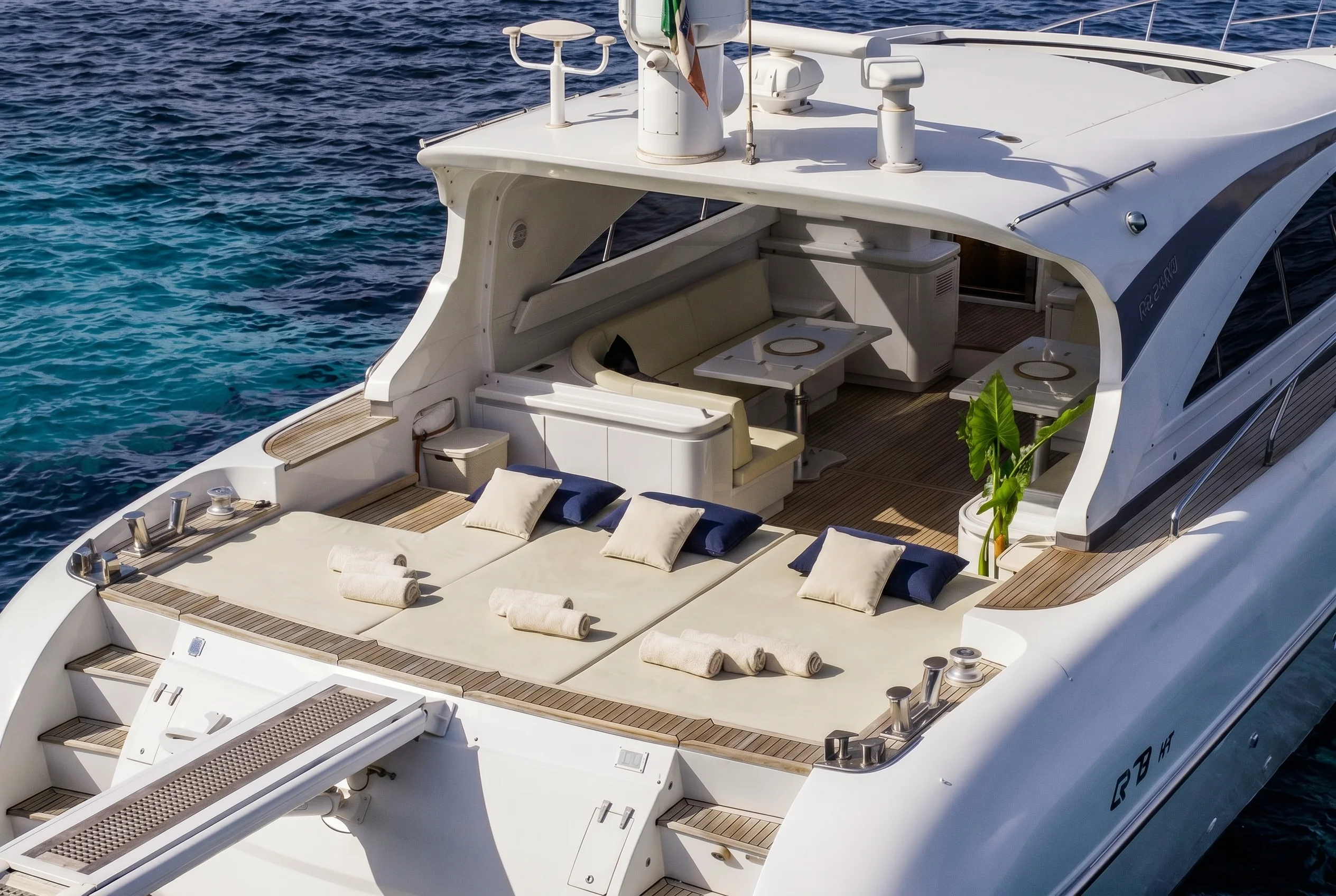 Rizzardi 73 — Exteriores 3