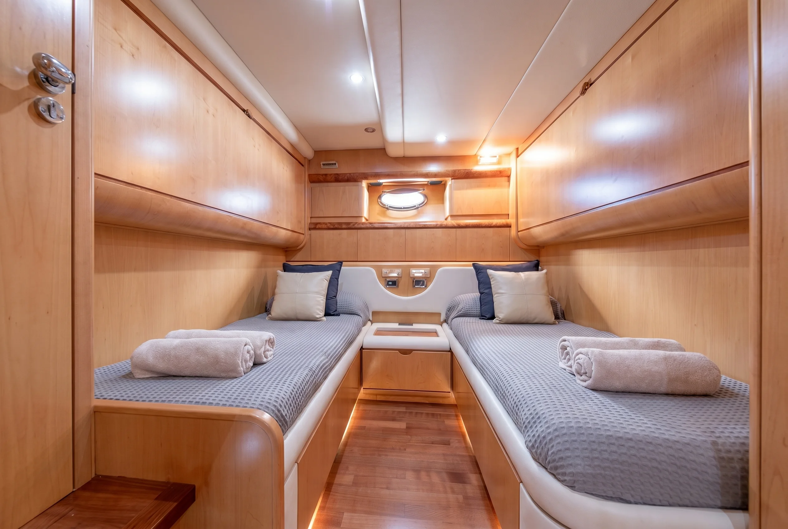 Rizzardi 73 — Interiores 2